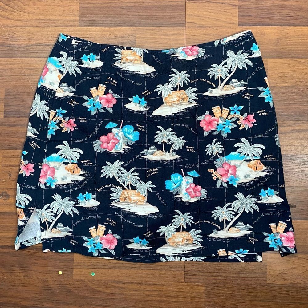 𝅺La Cabana Tropical Print Miniskirt with Built in Shorts Size 8